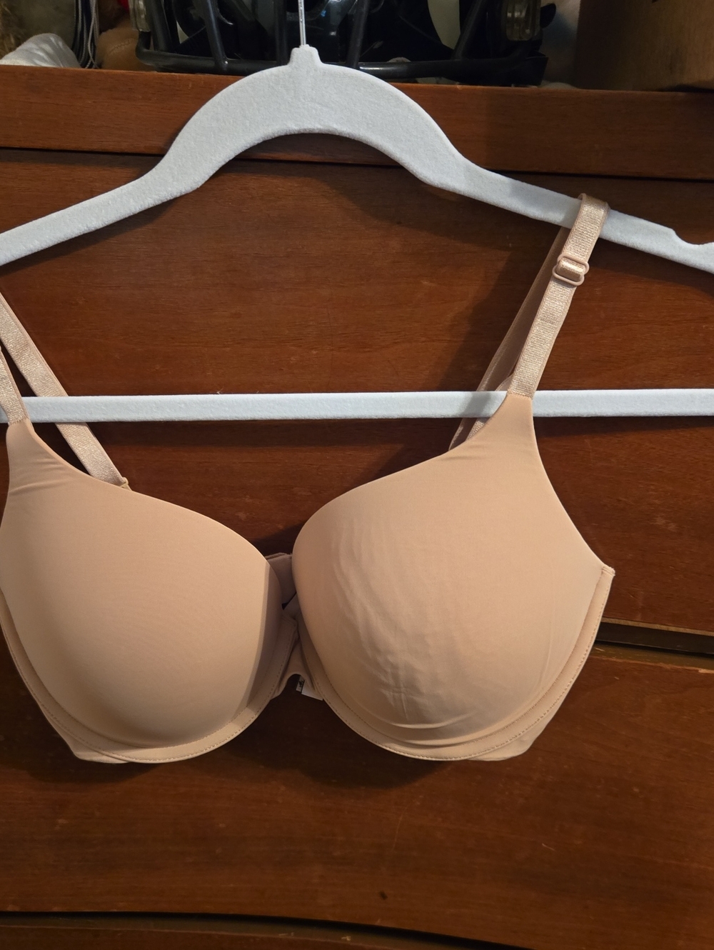 Victoria's Secret Smooth Light Beige T-Shirt Bra